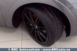 
										Porsche Cayenne Coupe E-Hybrid Plug-In AWD Automatas 2020 full									