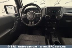 
										Jeep Wrangler 3.8 V6 Automatas 2011 full									