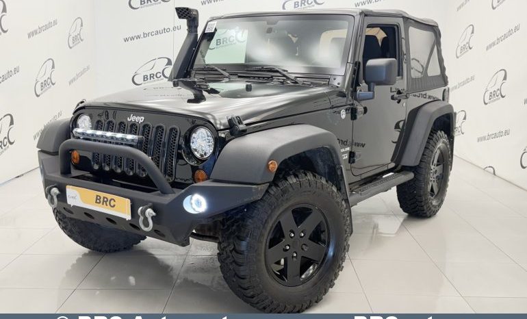 
								Jeep Wrangler 3.8 V6 Automatas 2011 full									