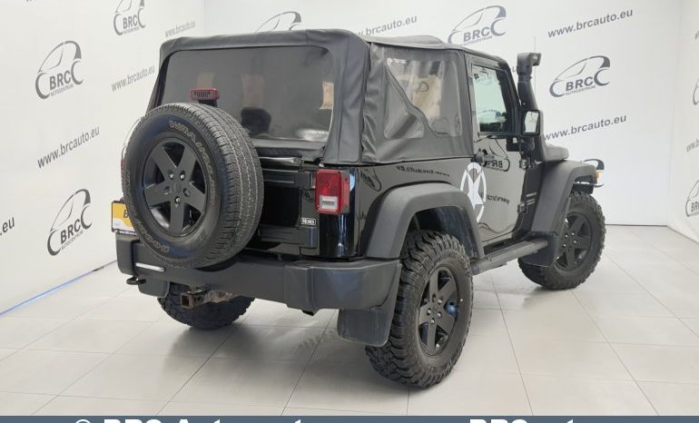 
								Jeep Wrangler 3.8 V6 Automatas 2011 full									