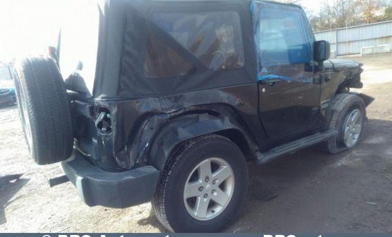 
								Jeep Wrangler 3.8 V6 Automatas 2011 full									
