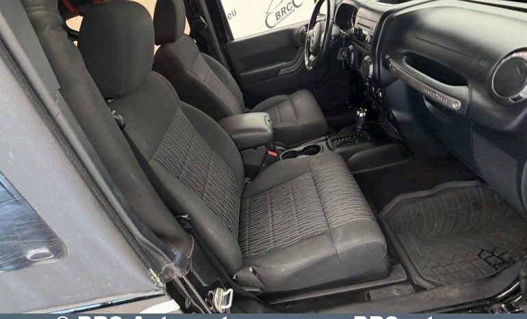 
								Jeep Wrangler 3.8 V6 Automatas 2011 full									