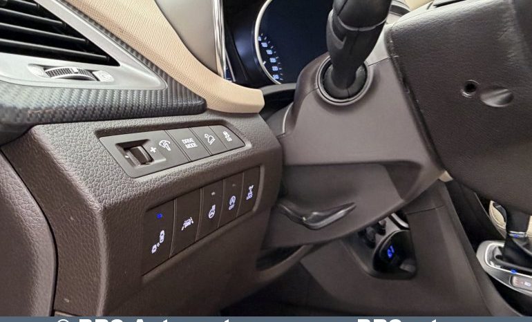 
								Hyundai Santa Fe 2.2 CRDi AWD Automatas 2018 full									