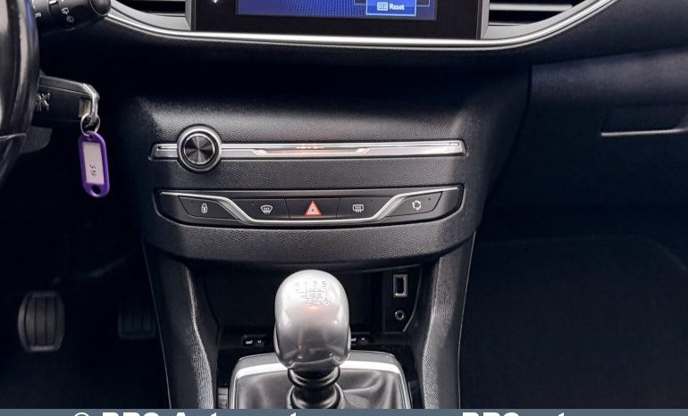
								Peugeot 308 BlueHDi Style 2016 full									