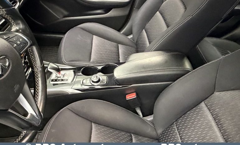
								Infiniti Q30 2.2d Automatas 2018 full									