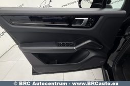 
										Porsche Cayenne 3.0 AWD Automatas 2019 full									