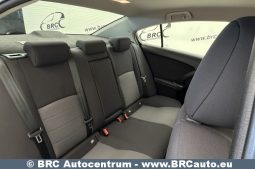 
										Toyota Avensis Sedan 1.6 Valvematic Standart 2017 full									