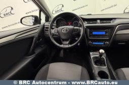 
										Toyota Avensis Sedan 1.6 Valvematic Standart 2017 full									