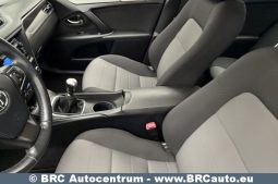 
										Toyota Avensis Sedan 1.6 Valvematic Standart 2017 full									