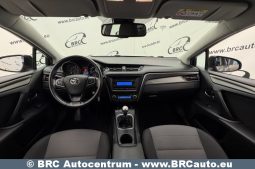 
										Toyota Avensis Sedan 1.6 Valvematic Standart 2017 full									