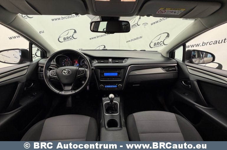 Toyota Avensis Sedan 1.6 Valvematic Standart 2017