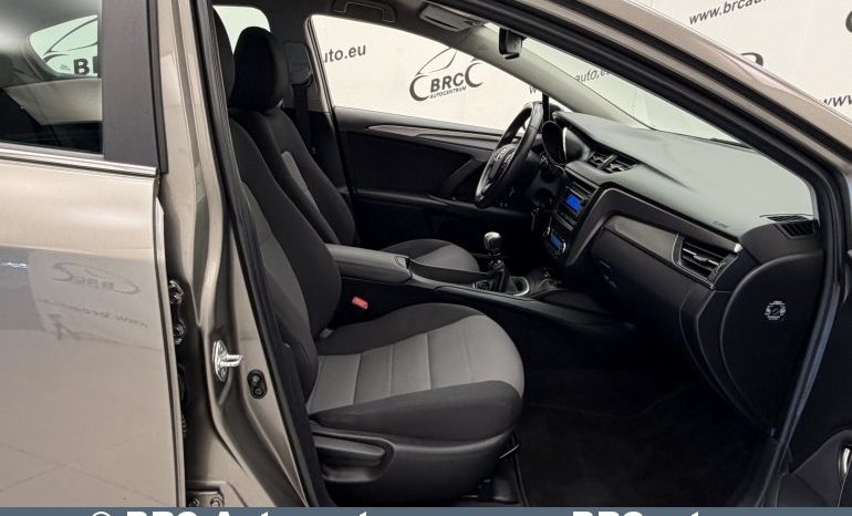 
								Toyota Avensis Sedan 1.6 Valvematic Standart 2017 full									