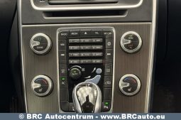
										Volvo V60 D6 Plug-In AWD Twin Engine Automatas 2015 full									