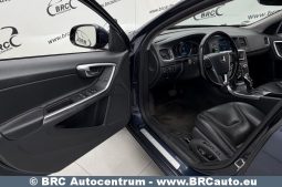
										Volvo V60 D6 Plug-In AWD Twin Engine Automatas 2015 full									