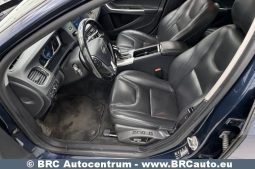 
										Volvo V60 D6 Plug-In AWD Twin Engine Automatas 2015 full									