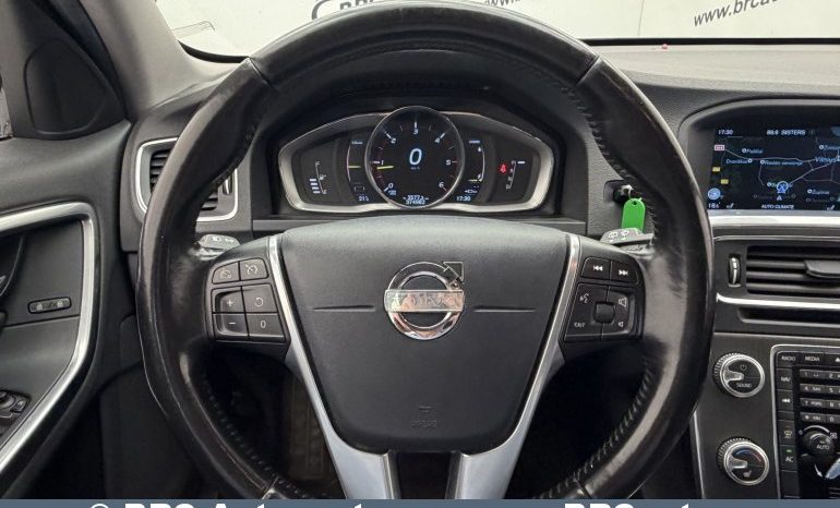 
								Volvo V60 D6 Plug-In AWD Twin Engine Automatas 2015 full									