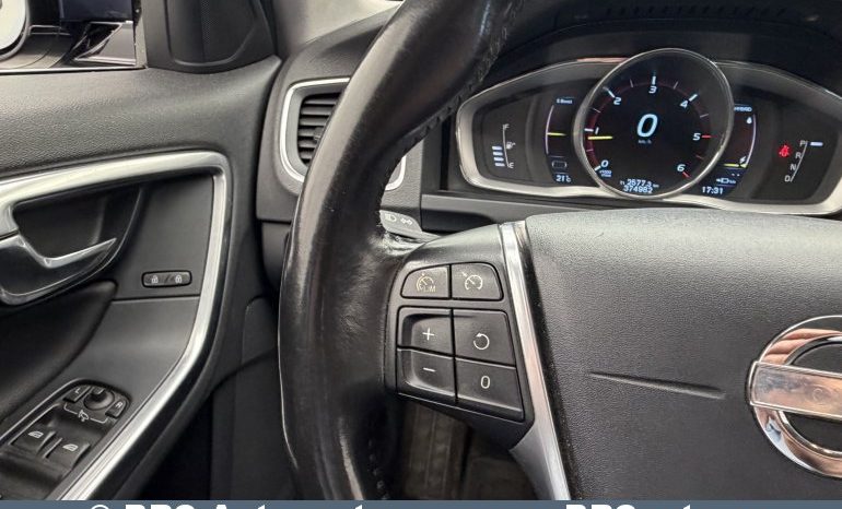 
								Volvo V60 D6 Plug-In AWD Twin Engine Automatas 2015 full									