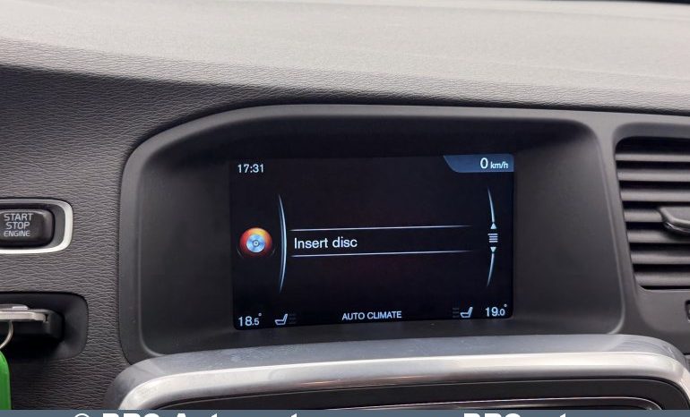 
								Volvo V60 D6 Plug-In AWD Twin Engine Automatas 2015 full									