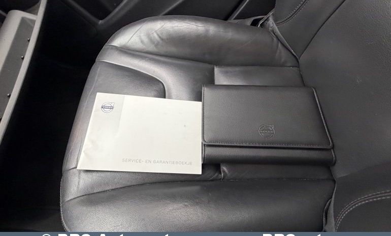 
								Volvo V60 D6 Plug-In AWD Twin Engine Automatas 2015 full									