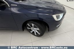 
										Volvo V60 D6 Plug-In AWD Twin Engine Automatas 2015 full									