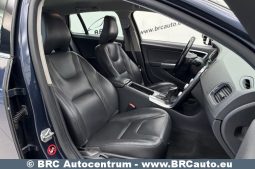 
										Volvo V60 D6 Plug-In AWD Twin Engine Automatas 2015 full									