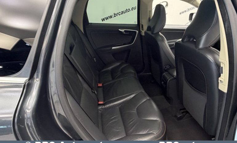 
								Volvo XC 60 3.2i Automatas 2012 full									