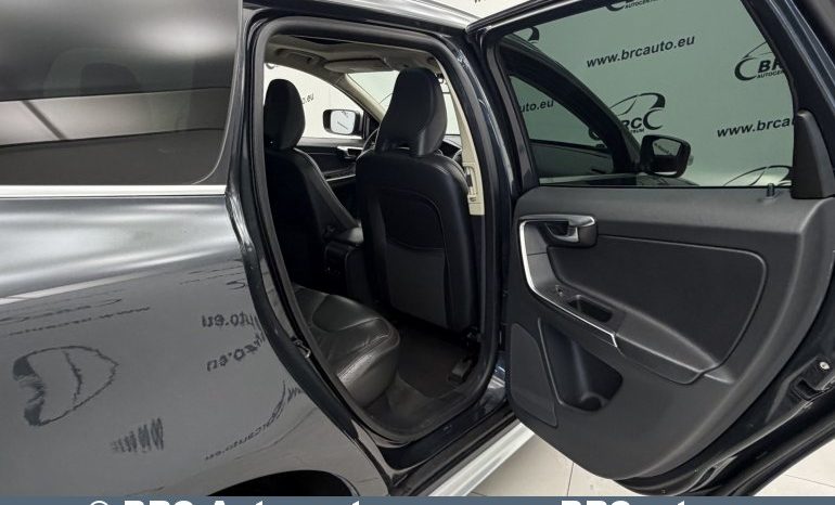 
								Volvo XC 60 3.2i Automatas 2012 full									