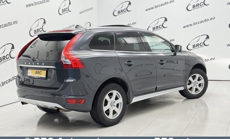 
								Volvo XC 60 3.2i Automatas 2012 full									