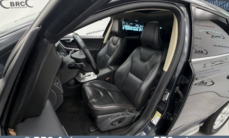 
								Volvo XC 60 3.2i Automatas 2012 full									