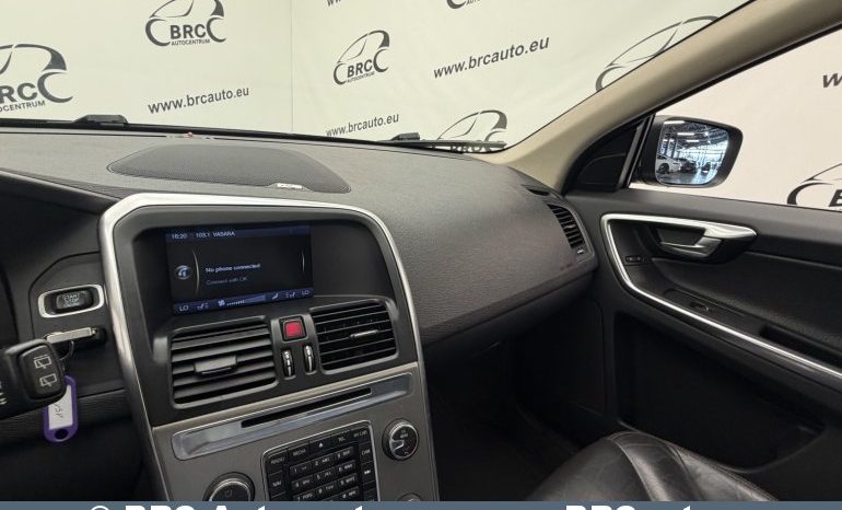
								Volvo XC 60 3.2i Automatas 2012 full									