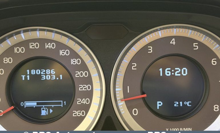 
								Volvo XC 60 3.2i Automatas 2012 full									
