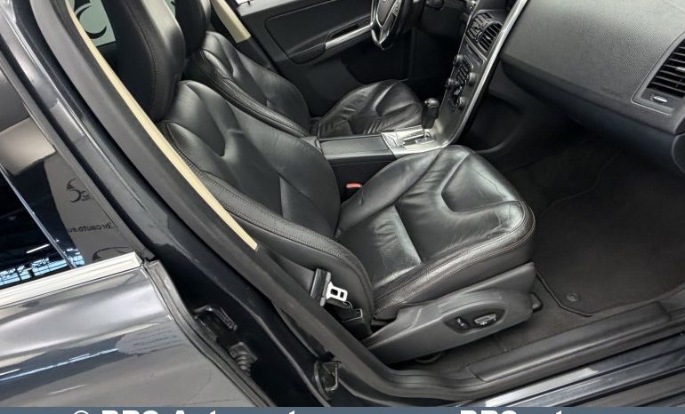 
								Volvo XC 60 3.2i Automatas 2012 full									