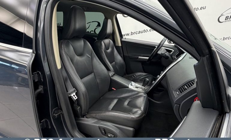 
								Volvo XC 60 3.2i Automatas 2012 full									