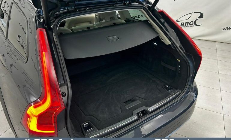 
								Volvo V90 Cross Country 2.0 D5 AWD Automatas 2018 full									