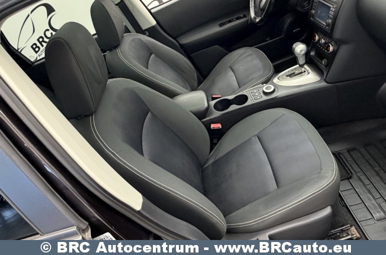 Nissan Qashqai+2  2011