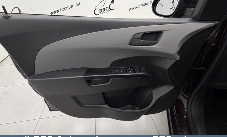 
								Chevrolet Aveo 1.4i Automatas 2013 full									