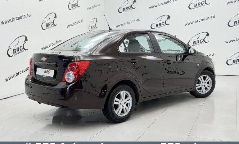 
								Chevrolet Aveo 1.4i Automatas 2013 full									