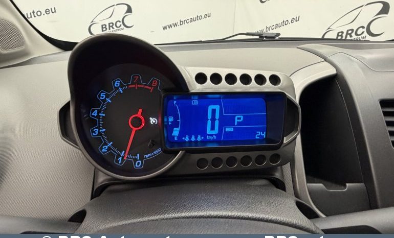 
								Chevrolet Aveo 1.4i Automatas 2013 full									