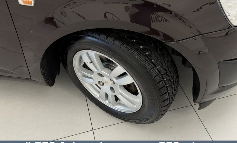
								Chevrolet Aveo 1.4i Automatas 2013 full									