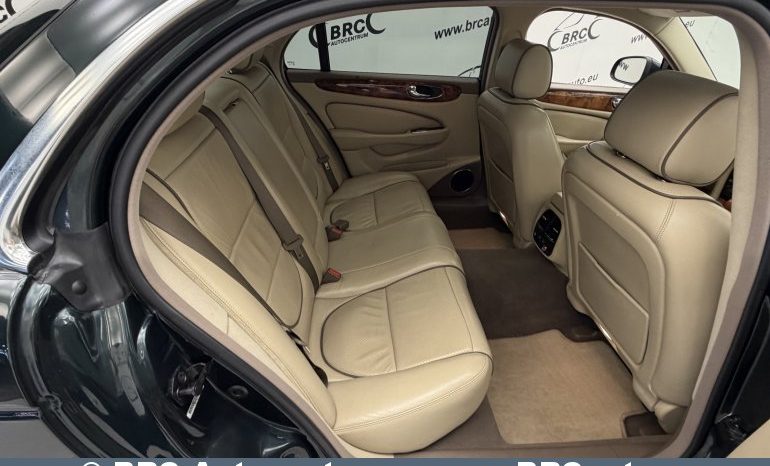 
								Jaguar XJ 4.2 Vanden Plas Automatas 2008 full									