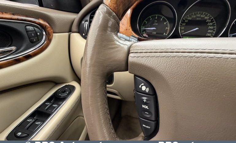 
								Jaguar XJ 4.2 Vanden Plas Automatas 2008 full									