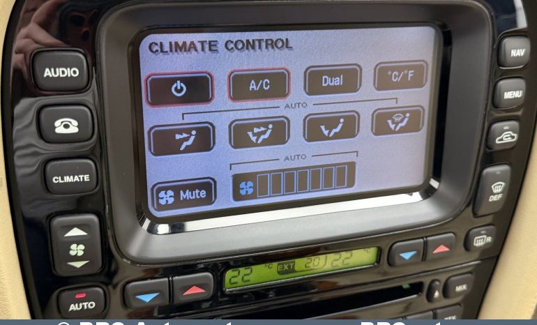 
								Jaguar XJ 4.2 Vanden Plas Automatas 2008 full									