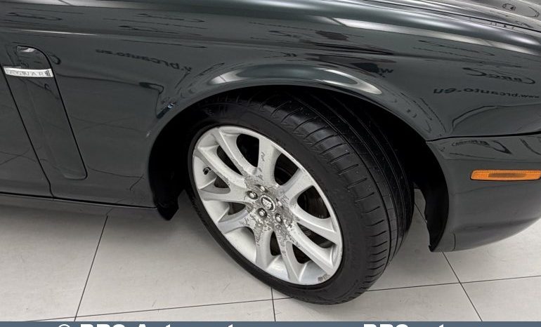 
								Jaguar XJ 4.2 Vanden Plas Automatas 2008 full									
