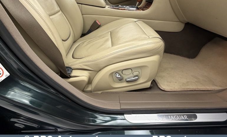 
								Jaguar XJ 4.2 Vanden Plas Automatas 2008 full									