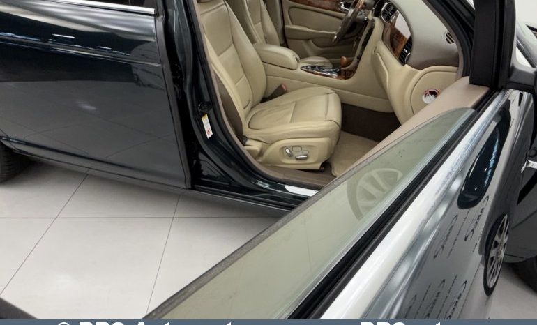 
								Jaguar XJ 4.2 Vanden Plas Automatas 2008 full									