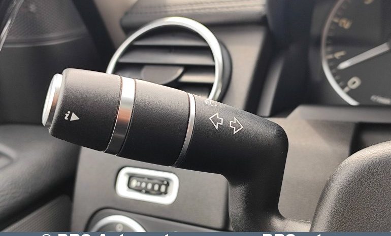 
								Land Rover Discovery LR4 3.0 2015 full									