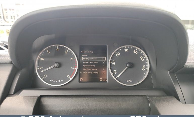 
								Land Rover Discovery LR4 3.0 2015 full									