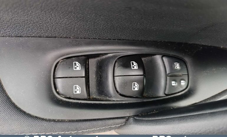 
								Nissan Qashqai 1.3 DIG-T Automatas 2021 full									