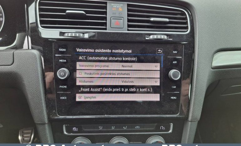 
								Volkswagen Golf 1.6 TDI 2020 full									