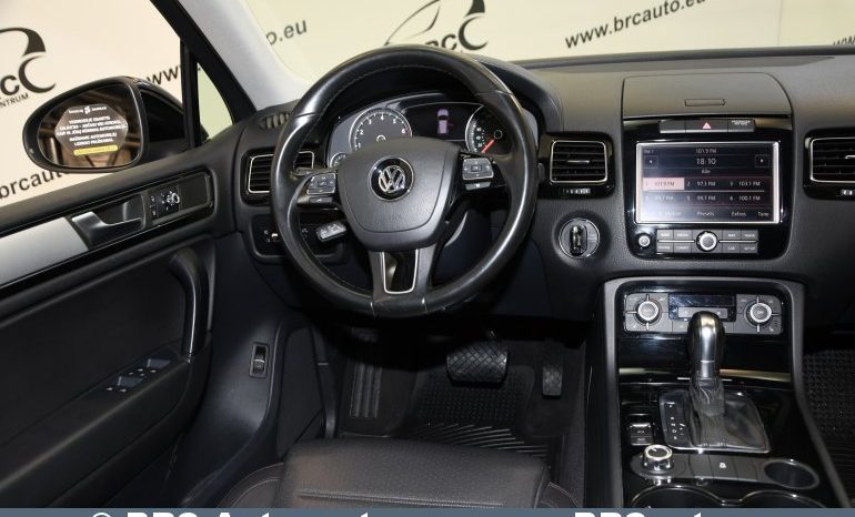 
								Volkswagen Touareg 3.6 V6 Automatas 2011 full									